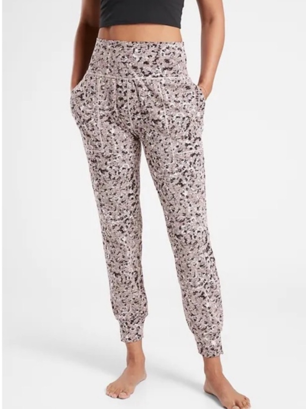 Athleta Salutation Textured Jogger Pants  Meadow Decadent Chocolate